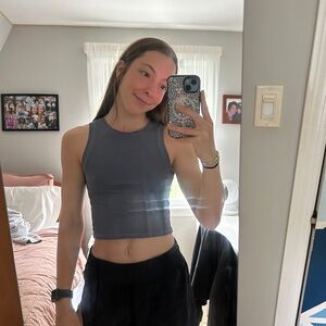 navy blue ribbed hollister crop tank top💙